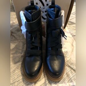 Sam & Libby boots size 8